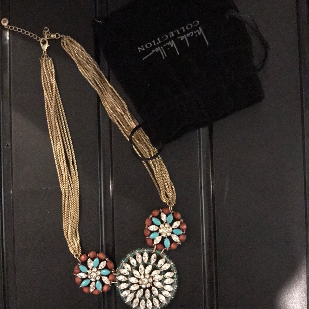 Beautiful necklace for sale.